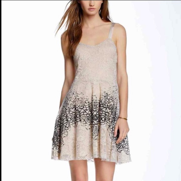 Free People Dresses & Skirts - Free People Flocked Lace Dress NWT